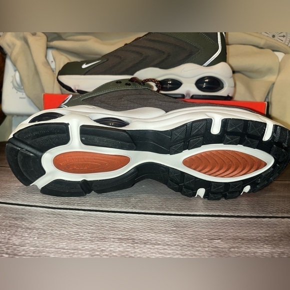 NEW IN BOX ? 2023
Air Max TW \'Cargo Khaki\' main image 10